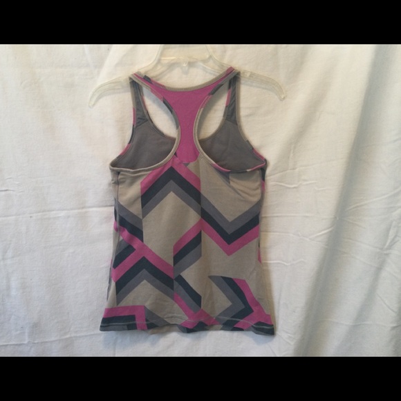 NIKE Tank Top BRA TOP sz M Athletic DRI-FIT fabric, FITTED, T-back style - Picture 2 of 5